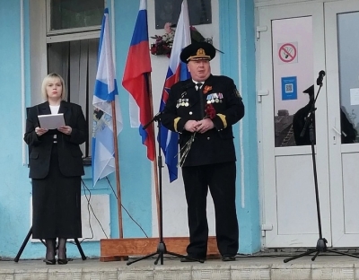 Курсанты приняли участие в открытии памятной доски герою СВО