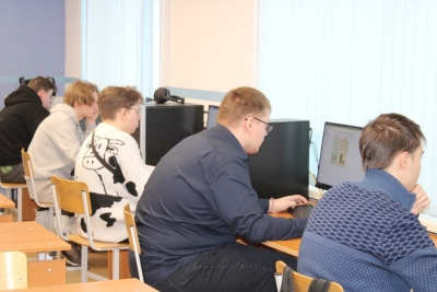 Наши в тройке призеров региональной олимпиады по информатике