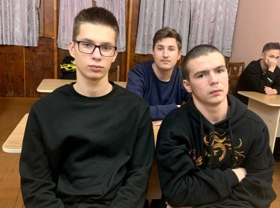 Оказывать помощь мирным жителям студенты Артём Куракин и Григорий Овсянников считают своим долгом
