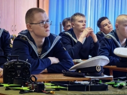 В рамках учебных сборов курсанты группы 21‑ЭР прошли комплексную подготовку.