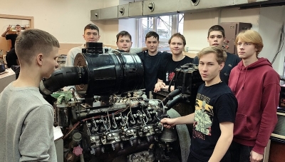 В мастерских Котласского филиала ГУМРФ: Практика – ключ к мастерству автомеханика